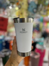 Carregar imagem no visualizador da galeria, Copo Térmico Com Tampa Stanley 473ml