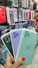 Carregar imagem no visualizador da galeria, Case Silicone Iphone