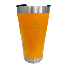 Carregar imagem no visualizador da galeria, Copo Térmico Com Tampa Stanley 473ml
